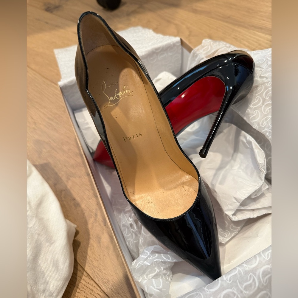 Christian Louboutin Hot Chick 100 mm Pumps Patent Black Leather